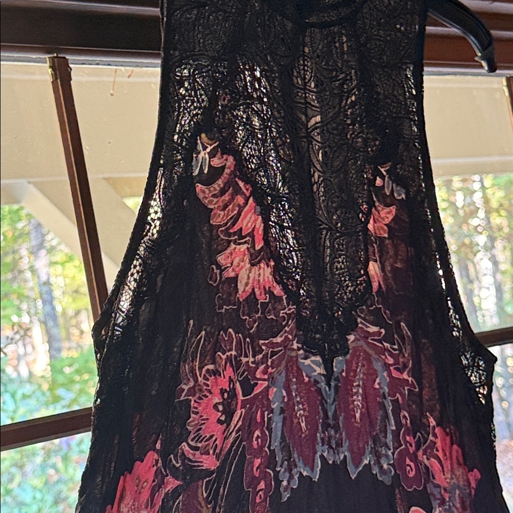 Elegant Black and Pink Lace Mini Dress